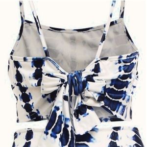 Matching Set Blue Strap Crop Top With Slip Skirt